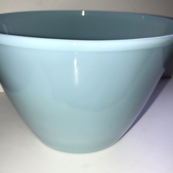 Vintage Fire King Delphite blue mixing bowl - Picture 2 of 9